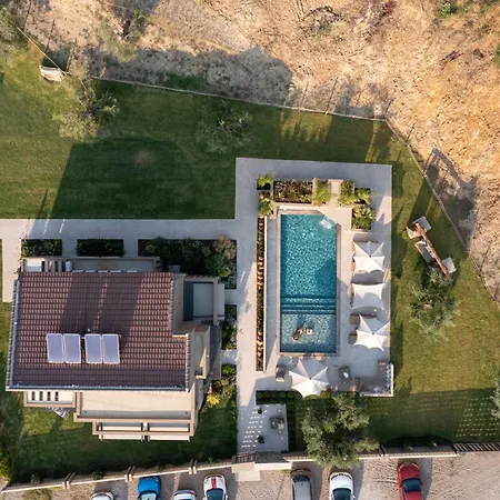 Pournari Mountain Hotel Toroni