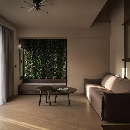 Pournari Mountain Hotel *