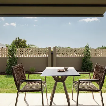 Pournari Mountain Hotel *