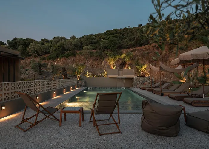 Pournari Mountain Szálloda Toróni